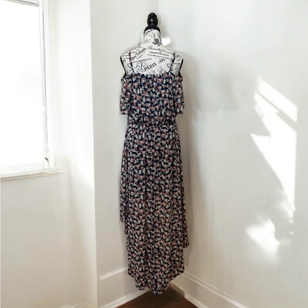 High/Low Dress - Picture 2 of 7